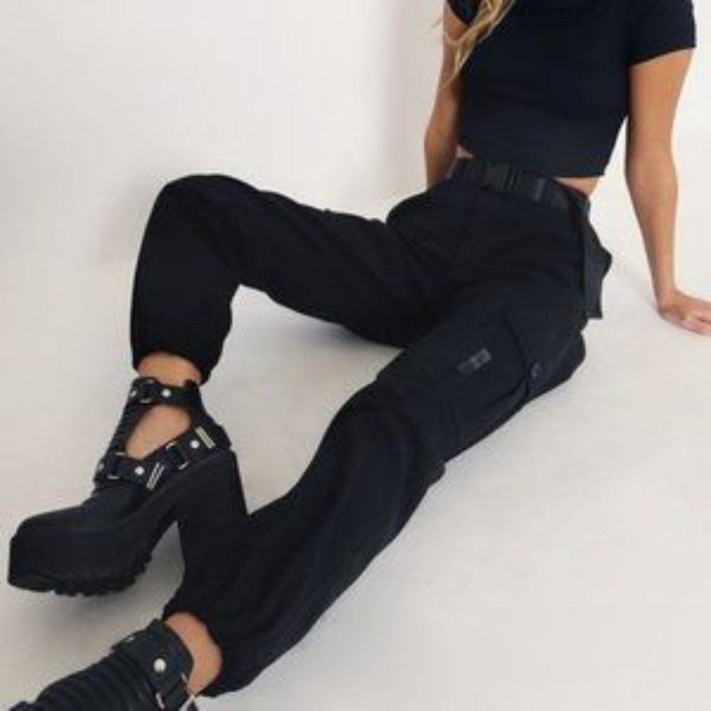 BlackMilk Black Cargo Pants NWOT Size 10 Aus/US Size 6